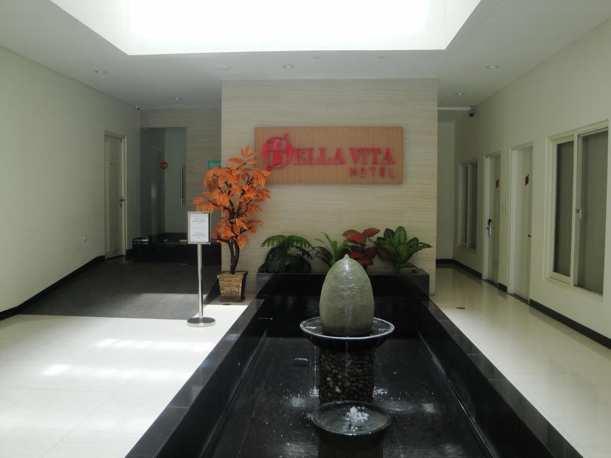 Bella Vita Hotel Kupang  Exterior photo